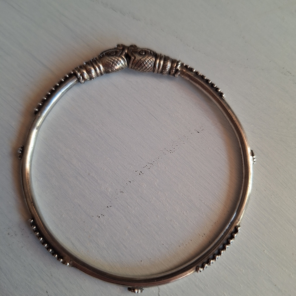Vintage silver Bali bangle bracelet